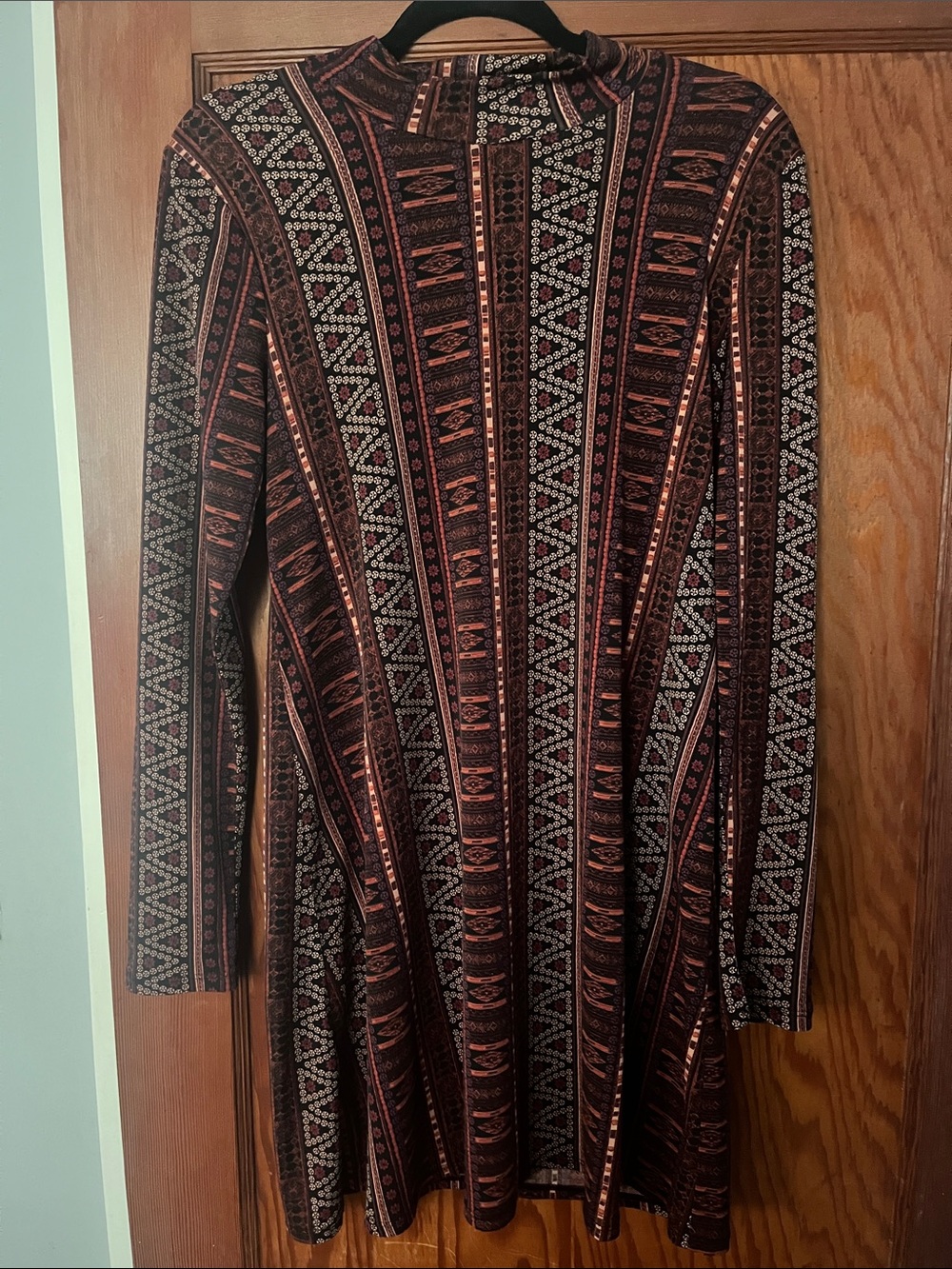 BCBGeneration Black and Copper Long Sleeve Patterned Dress